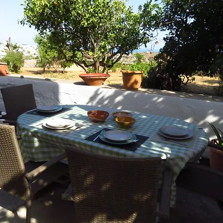 Kypseli House - Garden Home, Steps From Σπίτι διακοπών Απολλωνία