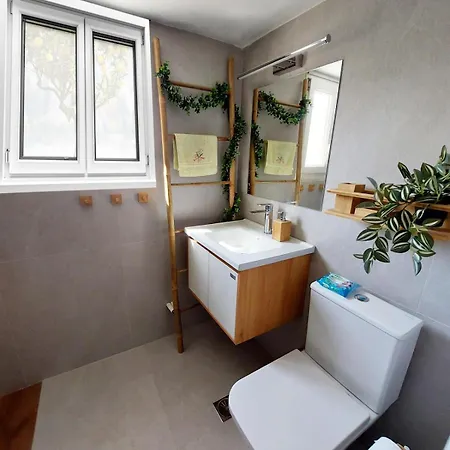 Kypseli House - Garden Home, Steps From 度假居 阿波罗尼亚