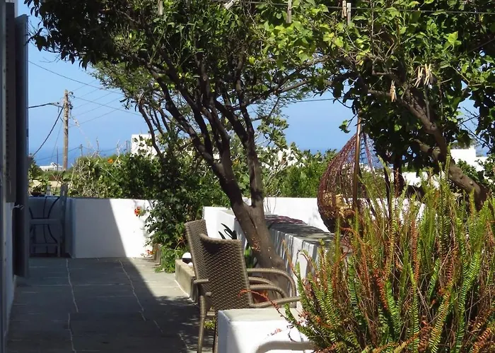 Kypseli House - Garden Home, Steps From Hébergement de vacances *